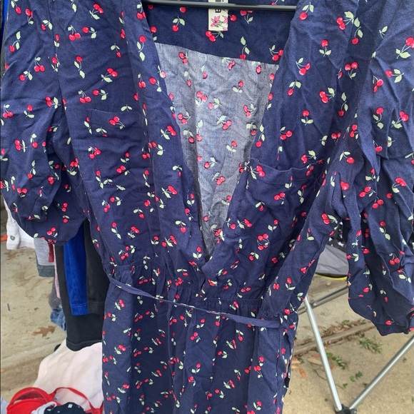 Dress - Picture 2 of 2